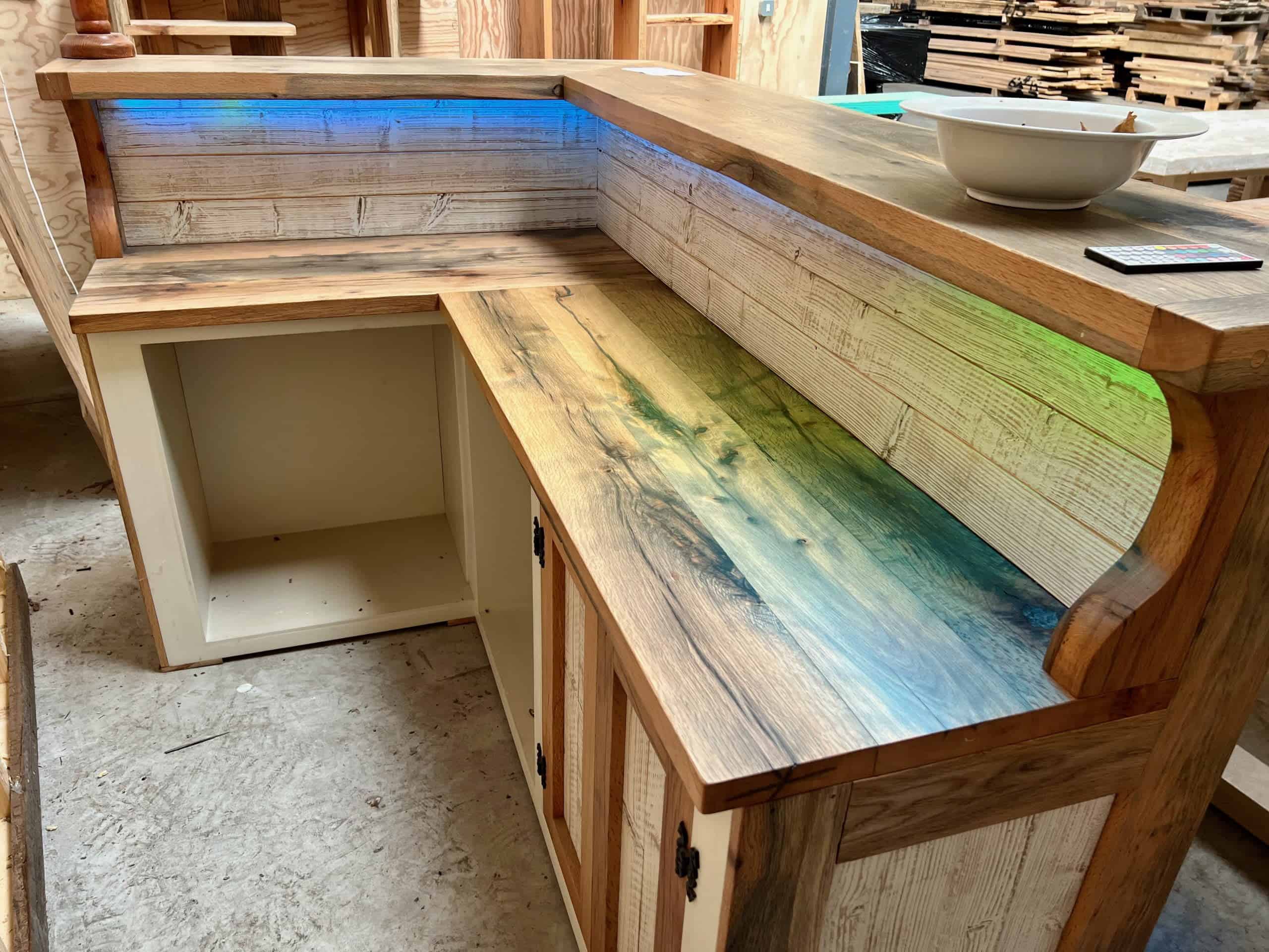 Hand Crafted Bar - Countertop and joinery